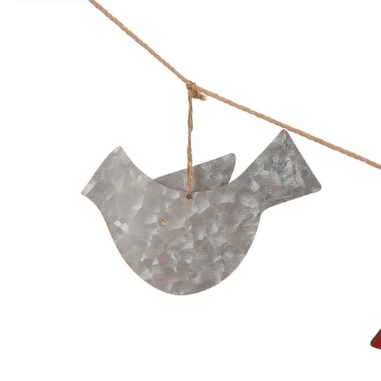 Glitzhome® 6ft. Metal Christmas Cardinal Garland 6 Glitzhome® 6ft. Metal Christmas Cardinal Garland - Image 6