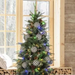 Glitzhome® 6ft. Black & White Plaid Fabric Garland, 2ct. 12 Glitzhome® 6ft. Black & White Plaid Fabric Garland, 2ct. -Michaels Store D445246S 3