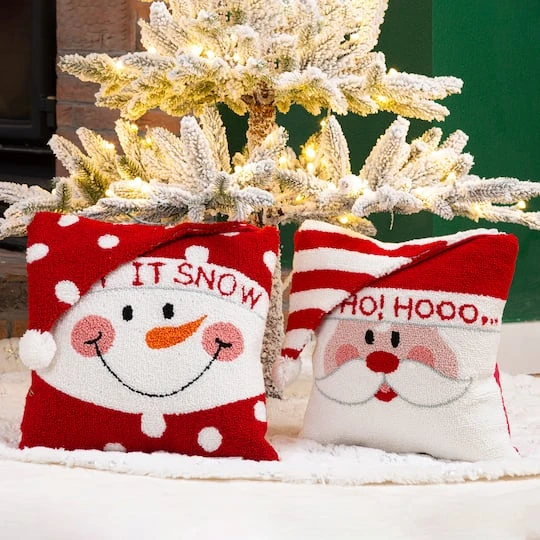 Glitzhome® Hooked 3D Santa & Snowman Throw Pillow Set 3 Glitzhome® Hooked 3D Santa & Snowman Throw Pillow Set - Image 3