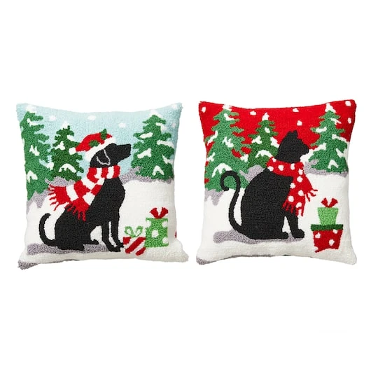 Glitzhome® Hooked Christmas Dog & Cat Throw Pillow Set 1 Glitzhome® Hooked Christmas Dog & Cat Throw Pillow Set