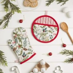 DII® Heritage Holiday Sprigs Oven Mitt & Potholder Set -Michaels Store D660559S 4